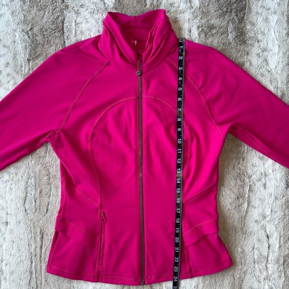 RARE Lululemon Hustle In Your Bustle Jacket in Jewelled Magenta Size 10 - Picture 14 of 16